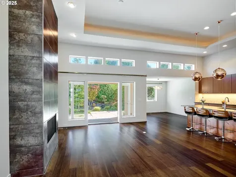 500 Yapa Drive Silverton OR 97381