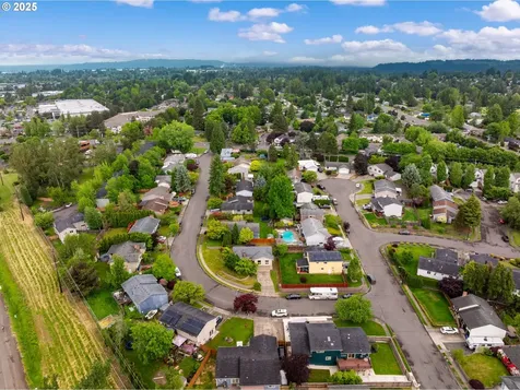 790 SE Robin Way Gresham OR 97080