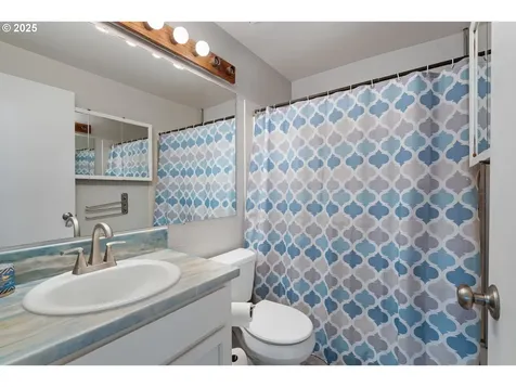 790 SE Robin Way Gresham OR 97080