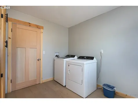 76521 Delena Mayger Road Rainier OR 97048