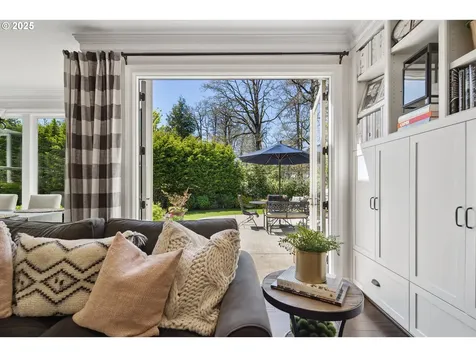 5529 Westfield Court Lake Oswego OR 97035
