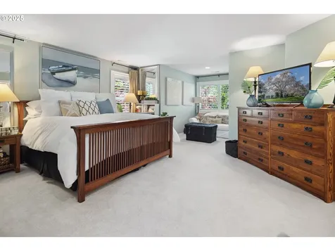 5529 Westfield Court Lake Oswego OR 97035