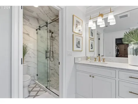 5529 Westfield Court Lake Oswego OR 97035
