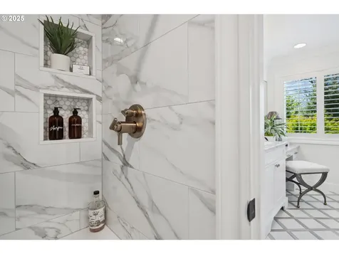 5529 Westfield Court Lake Oswego OR 97035