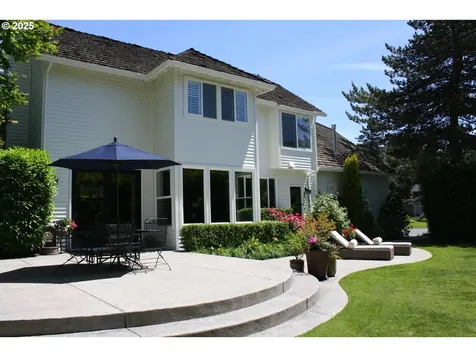 5529 Westfield Court Lake Oswego OR 97035