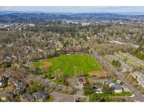 5529 Westfield Court Lake Oswego OR 97035