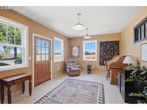 11255 Kroenig Road Amity OR 97101