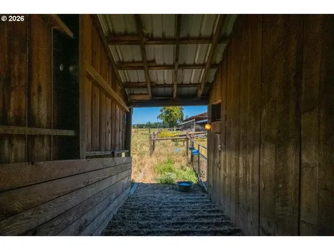 11255 Kroenig Road Amity OR 97101