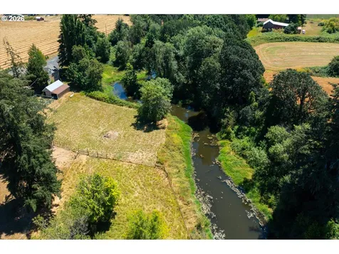 11255 Kroenig Road Amity OR 97101