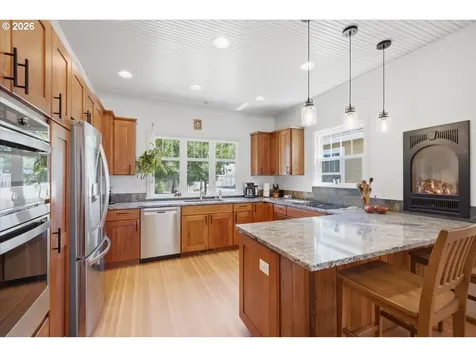 11255 Kroenig Road Amity OR 97101