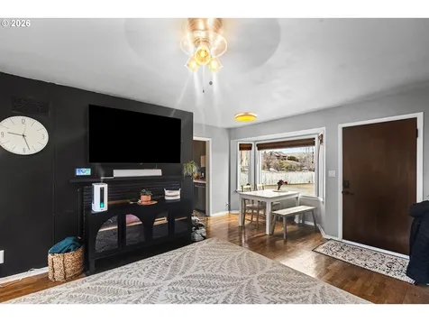 735 NW 10th Street Pendleton OR 97801
