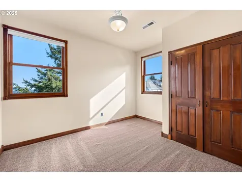 10945 SE Mount Scott Boulevard Portland OR 97266