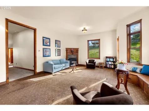 10945 SE Mount Scott Boulevard Portland OR 97266