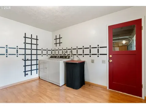 1412 N Main Avenue White Salmon WA 98672