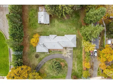 1412 N Main Avenue White Salmon WA 98672