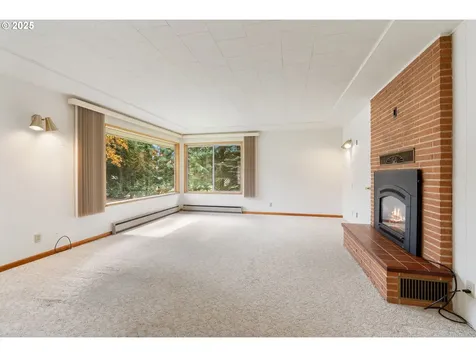 1412 N Main Avenue White Salmon WA 98672