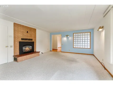 1412 N Main Avenue White Salmon WA 98672