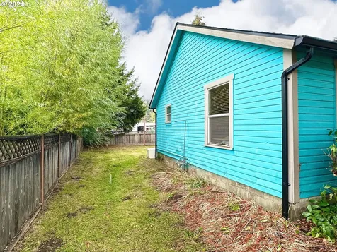 905 Front Street Lyons OR 97358