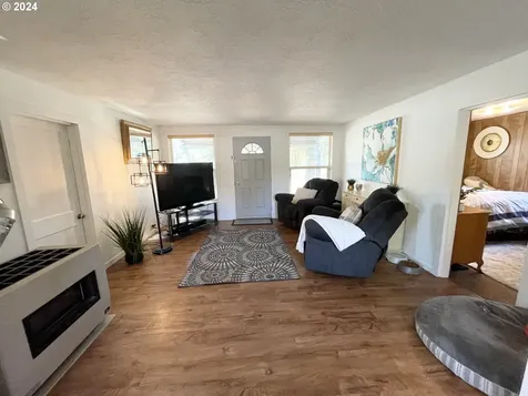 905 Front Street Lyons OR 97358