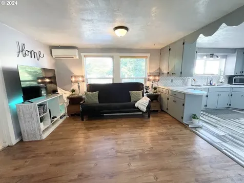 905 Front Street Lyons OR 97358