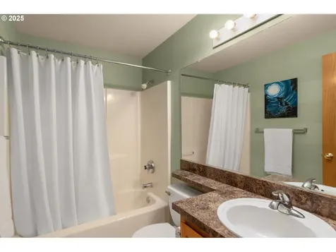 5059 SE Montego Street Hillsboro OR 97123