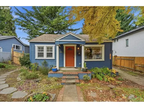 8813 NE Ward Street Portland OR 97220