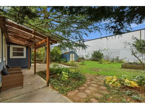 8813 NE Ward Street Portland OR 97220