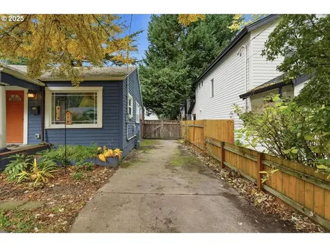 8813 NE Ward Street Portland OR 97220