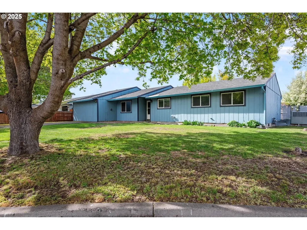 2509 E J Court La Grande OR 97850