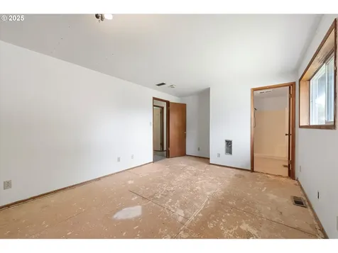 2509 E J Court La Grande OR 97850