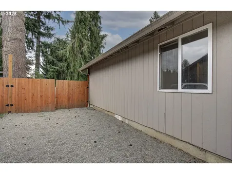 3909 NE 136th Court Vancouver WA 98682