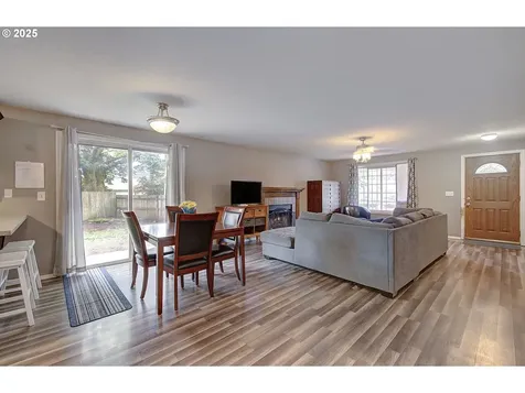 3909 NE 136th Court Vancouver WA 98682