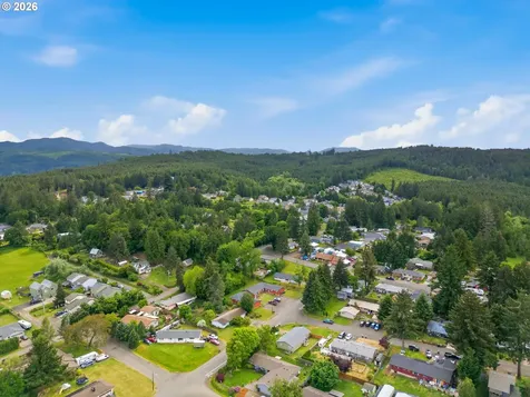 745 SW Barber Avenue Willamina OR 97396