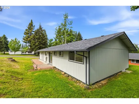 745 SW Barber Avenue Willamina OR 97396