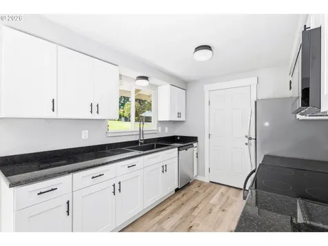 745 SW Barber Avenue Willamina OR 97396