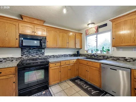 17575 SE Ten Eyck Road Sandy OR 97055