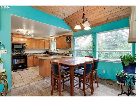 17575 SE Ten Eyck Road Sandy OR 97055