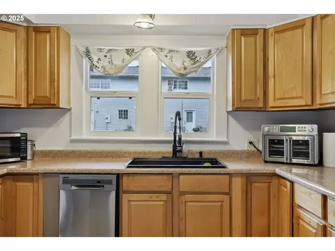 659 SE Russell Street Camas WA 98607