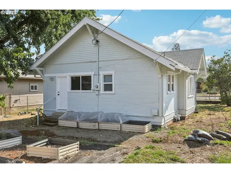 659 SE Russell Street Camas WA 98607