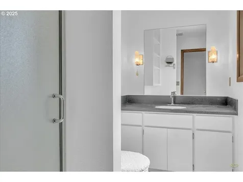 773 SE 33rd Avenue Hillsboro OR 97123