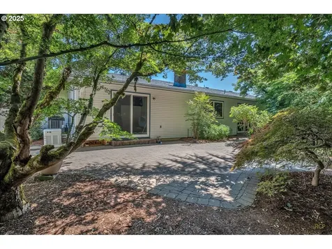 773 SE 33rd Avenue Hillsboro OR 97123