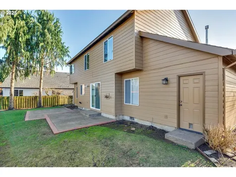 1380 SE 9th Avenue Canby OR 97013