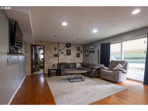 34035 SE Elm Street Scappoose OR 97056