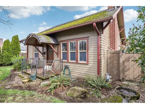 3315 G Street Vancouver WA 98663