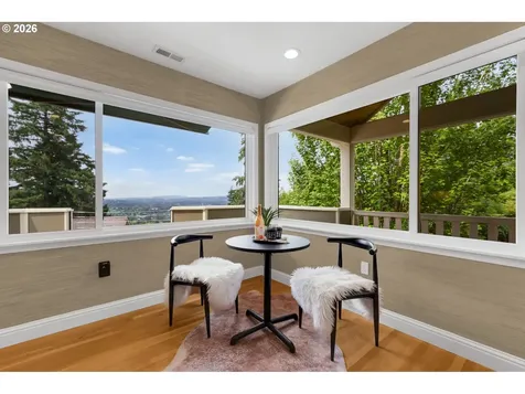 4621 SW Hillside Drive Portland OR 97221