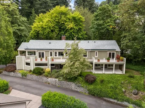 4621 SW Hillside Drive Portland OR 97221