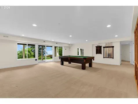 4621 SW Hillside Drive Portland OR 97221