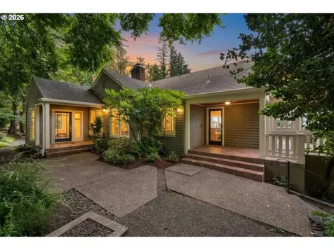 4621 SW Hillside Drive Portland OR 97221