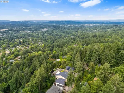 4621 SW Hillside Drive Portland OR 97221
