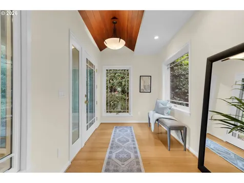 4621 SW Hillside Drive Portland OR 97221